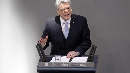 Joachim Gauck bei seiner Antrittsrede im Deutschen Bundestag. Zuvor war er bei einer gemeinsamen Sitzung von Bundesrat und Bundestag vereidigt worden - zum 11. Bundespräsidenten.