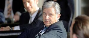 Vergeht ihm allmählich das Lachen? Klaus Wowereit in der Kritik. 