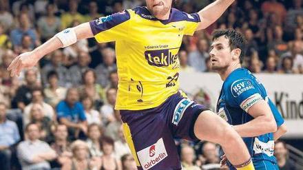 Jung, aber abgeklärt. Gegen Göppingen hat Johannes Sellin am Sonntag das Tor zum 30:30-Endstand erzielt. Foto: dapd