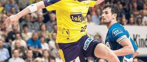Jung, aber abgeklärt. Gegen Göppingen hat Johannes Sellin am Sonntag das Tor zum 30:30-Endstand erzielt. Foto: dapd