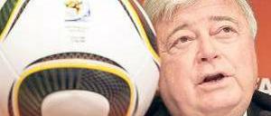 Der Ball und sein Benutzer. Ricardo Teixeira, zwielichtiger Funktionär.