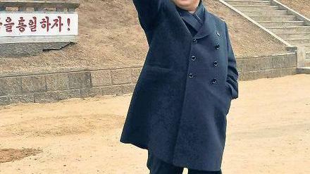 Machthaber. Kim Jong Un besichtigt eine Militärbasis. Foto: AFP