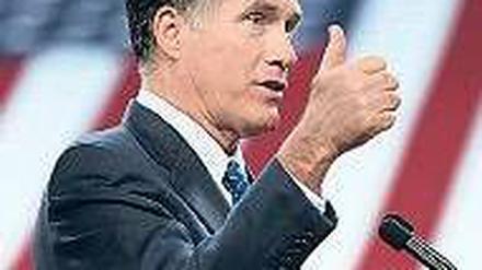 Daumen hoch. Zu gern wäre Romney schon der unvermeidliche Sieger. Foto: dpa