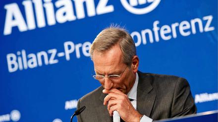 Übel aufgestoßen: Allianz-Chez Diekmann präsentiert einen Gewinn, kann aber wohl nicht zufrieden sein.