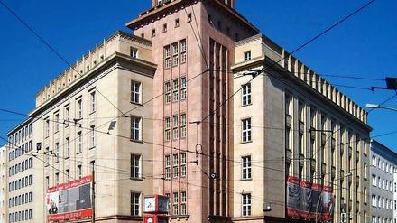 Chaussee-, Ecke Invalidenstraße: Einst residierte dort die IHK der DDR.