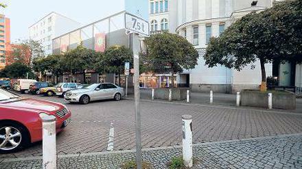 Parkplatz an Rennstrecke: Der Nollendorfplatz in Schöneberg. Liebe Leserinnen, liebe Leser, bitte klicken Sie hier, um zu kommentieren, zu kritisieren und Verbesserungsvorschläge für den Nollendorfplatz zu machen. Wir wünschen eine spannende Debatte!