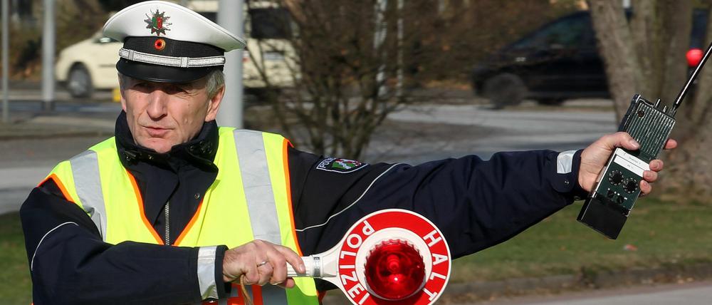 Zwei Raser flohen vor der Polizeikontrolle.