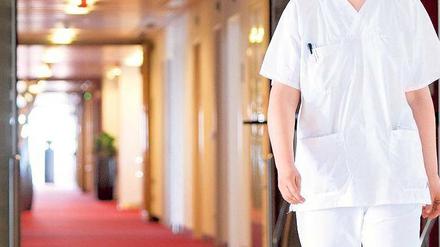 Komfort in der Klinik. Zahlungskräftige ausländische Patienten buchen sich gern in Luxusstationen ein. Auch in Berlin gibt es solche Angebote. Foto: dapd
