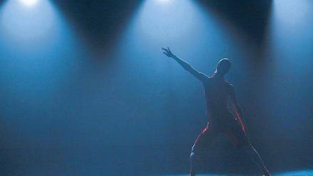 Platz für die freie Szene. Die Choreografin und Tänzerin Verena Wilhelm bei den Tanztagen 2012 in den Sophiensälen. Berlins Kulturverwaltung will sich in dieser Legislaturperiode mehr um Off-Kultur und kreative Orte kümmern. Foto: Gunnar Lüsch/ MuTphoto