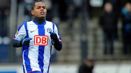 Vorteil Ronny. Der Brasilianer ist die erste Option für den Ersatz seines gesperrten Bruders Raffael.