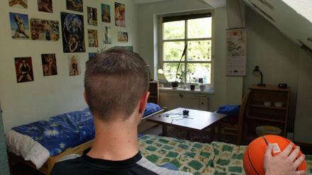 Problemfall: Ein Jugendlicher in einem EJF-Heim in Frostenwalde. Ein ähnliches Projekt ist jetzt in Rauen gescheitert.