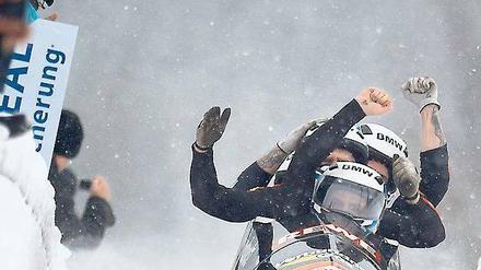 Überglücklich. Maximilian Arndt gewinnt EM-Gold im Viererbob.Foto: dpa