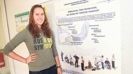 Eileen Alex studiert Veterinärmedizin. An den Geruch des Formalins beim Sezieren hat sie sich inzwischen gewöhnt. 