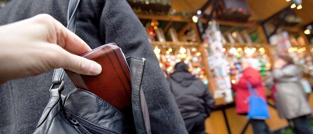 In der Weihnachtszeit haben Taschendiebe Hochsaison. 