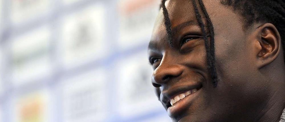 Lächeln des Siegers: Bafetimbi Gomis schoss gegen Zagreb vier Tore.