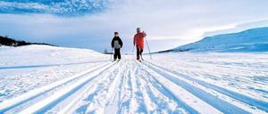 Einfach loslaufen. Durch die weiße Landschaft gleiten – nur ein Grund, den norwegischen Winter zu lieben. Foto: laif