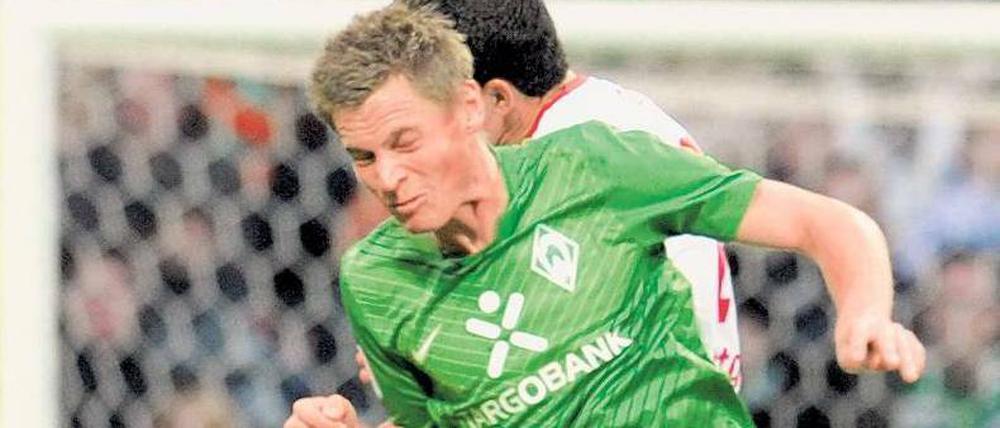 Nicht zu Höherem berufen. Markus Rosenberg versuchte sich als Ersatz für Claudio Pizarro, überzeugte aber nicht. Foto: dpa