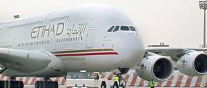 Eine Maschine der Etihad Airlines - bereits Ende 2008 gab es Gerüchte um einen Einstieg bei Air Berlin.