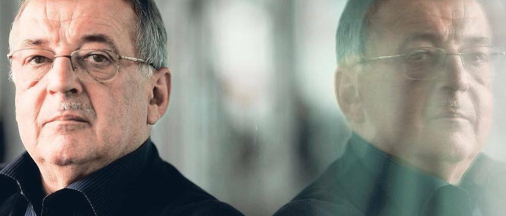 Ottmar Schreiner, Vorsitzender der SPD-Arbeitsgemeinschaft für Arbeitnehmerfragen, pocht auf einen Kurswechsel in der Rentenpolitik. Auf die möglichen Kanzlerkandidaten Peer Steinbrück und Frank-Walter Steinmeier nimmt er keine Rücksicht. Foto: Philipp Gülland/ddp