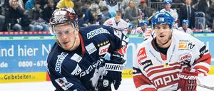 Travis Mulock (links) spielt nun in einer anderen Sturmreihe – den Eisbären scheint es zu helfen.