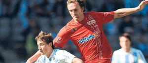 Haltlos. Auch Unions Dominic Peitz (rechts) konnte die Münchner nicht stoppen.