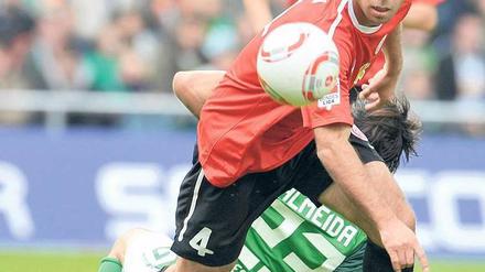 So sieht ein Seriensieger aus. Für Nikolce Noveski und Kollegen gab es in Bremen den vierten Erfolg im vierten Spiel.