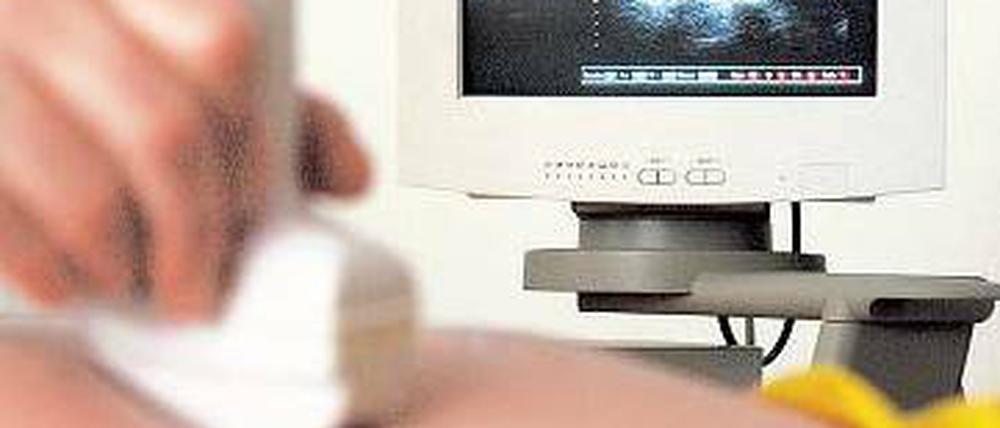 Alles in Ordnung? Eine Ultraschalluntersuchung kann darüber Aufschluss geben.