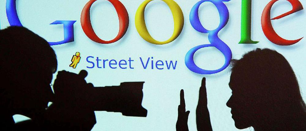Mehr Datenschutz, dringend erwünscht. Viele Deutsche sehen dem geplanten Start von Street View mit gemischten Gefühlen entgegen. 