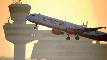 Schöner fliegen mit dem Abgeordnetenausweis? Transparency International kritisiert Air Berlin.