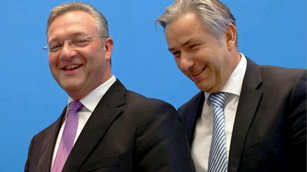 Jeht doch, wa?! Frank Henkel (CDU, l.) und Klaus Wowereit (SPD) sind sich wieder einmal einig.