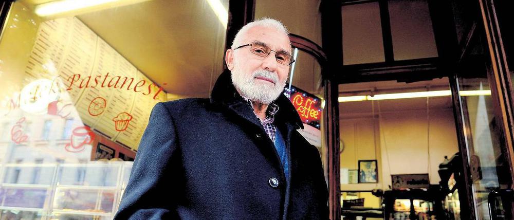Einer der ersten. Ismail Özbek wohnt seit Jahrzehnten in Kreuzberg. Zeitweise arbeitete er in einer Garnfabrik.