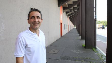 Investor Hamid Djadda beginnt die Sanierung der Avus-Tribünen in Berlin-Charlottenburg. 