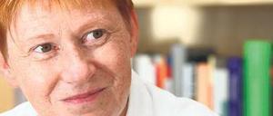 Petra Pau ist Vizepräsidentin des Bundestages. Personaldebatten sind ihr nicht so wichtig, wie die Ausrichtung der Partei: Sie ist für eine offene, plurale und lernenden Partei.