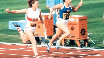 Alles sauber? Die bundesdeutsche 4 x 100-Meter-Staffel der Frauen mit Heide Rosendahl (links) schlug bei Olympia 1972 in München die DDR und Renate Stecher. 