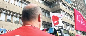 Unermüdlich. Etwa 250 Streikende finden sich täglich vor den Kliniken ein. 