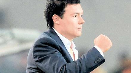 Eine Faust für ein Halleluja. Rodolfo Cardoso verjüngte den HSV mit Erfolg. Foto: dpa