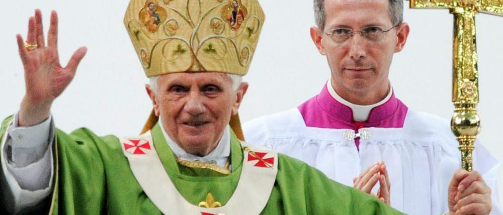Papstkritiker halten ihn für einen Erzkonservativen. Doch eigentlich ist klar ersichtlich: Joseph Ratzinger ist ein Grüner!