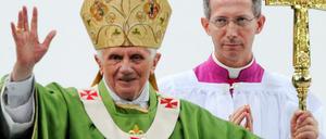 Papstkritiker halten ihn für einen Erzkonservativen. Doch eigentlich ist klar ersichtlich: Joseph Ratzinger ist ein Grüner!