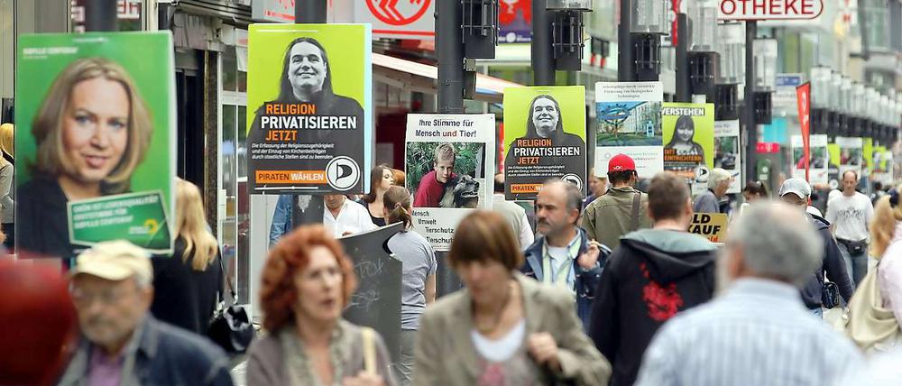 Wahlplakate in der Wilmersdorfer Straße