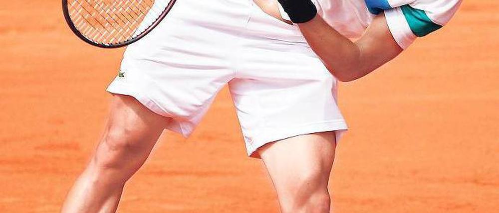 Sieg in der Heimat. Der Hamburger Kamke schlug Juan Ignacio Chela 6:1, 6:4. Foto: dapd