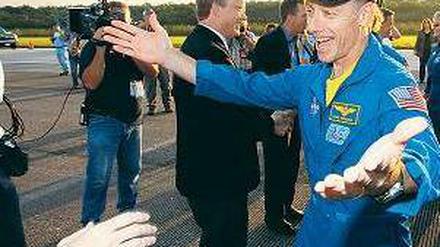 „Mission erfüllt.“ Kommandant Chris Ferguson nach seiner Landung. Foto: Reuters