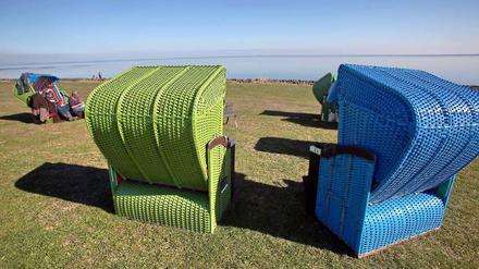 Strandkörbe an der Ostsee - die deutschen können sich über zu wenig Urlaubstage nicht beschweren.
