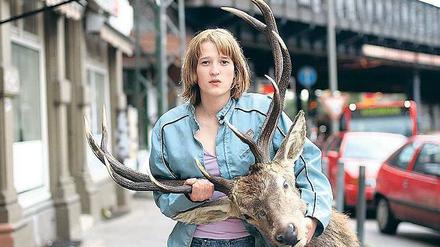 Die Suchende. Maria Kwiatkowsky in Ayse Polats "En garde" von 2004.
