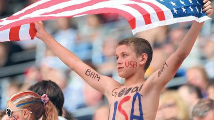 Ausnahme Amerika. In den USA ist Frauenfußball populär.
