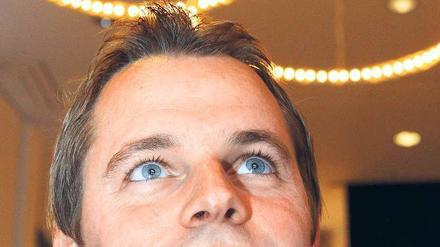 Minister Daniel Bahr möchte den Einfluss der Industrievertreter eindämmen.