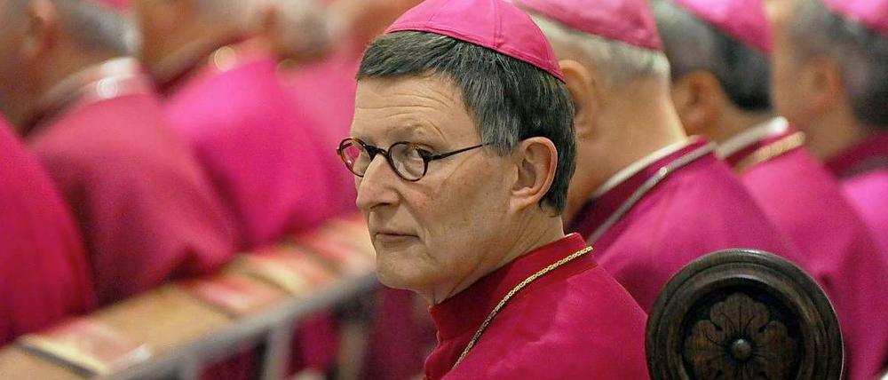 Berlin gilt als liberale Stadt - und als "Hauptstadt der Schwulen und Lesben". Die Kirche hat sich damit arrangiert. Verbände und Politiker befürchten, dass sich das unter dem neuen Erzbischof ändert.