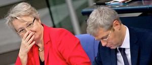 Bildungsministerin Schavan (l.) und NRW-CDU-Chef Röttgen sind in der Schulpolitik auf einer Linie.