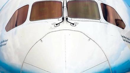 Erstmals in Deutschland: Der „Dreamliner“ hat eine Reichweite von 15 750 Kilometern und bietet 250 bis 290 Passagieren Platz. 