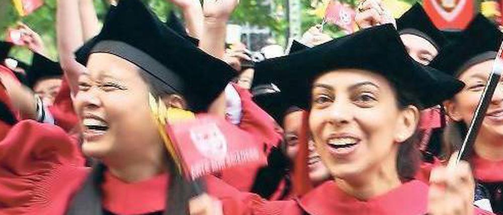 Auf nach Harvard. Ein Aufenthalt an einer US-Uni gilt als Karriereschritt. Hilfen zur Rückkehr gibt die Initiative Gain. 