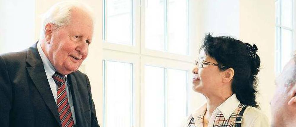 Besuch in Berlin. Der frühere Regierende Bürgermeister Hans-Jochen Vogel, der in München lebt, im Gespräch mit Tagesspiegel-Lesern.